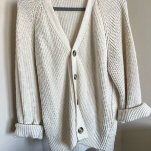 Elegant Cream Knit Cardigan